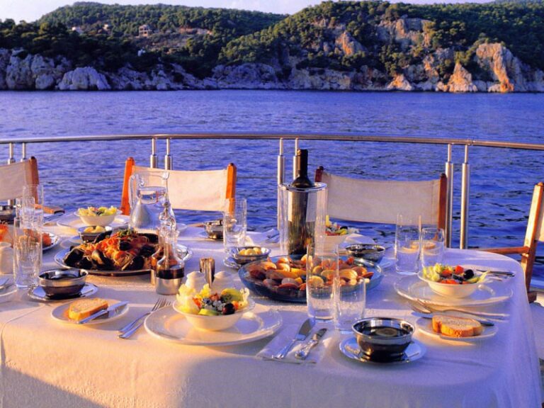 External Eating/dining Close Up On Yacht CARMEN SERENA