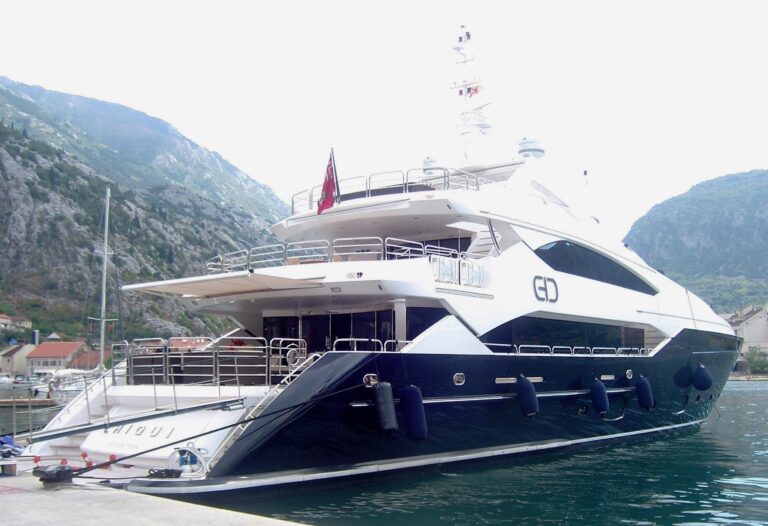 The 40m Yacht CHIQUI