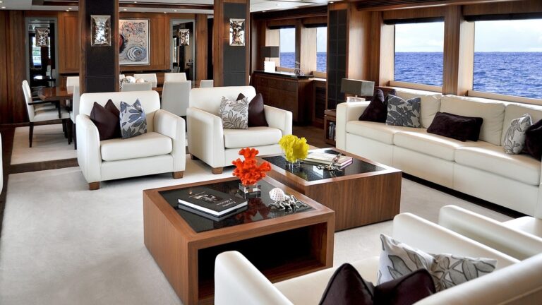 The 40m Yacht CHIQUI