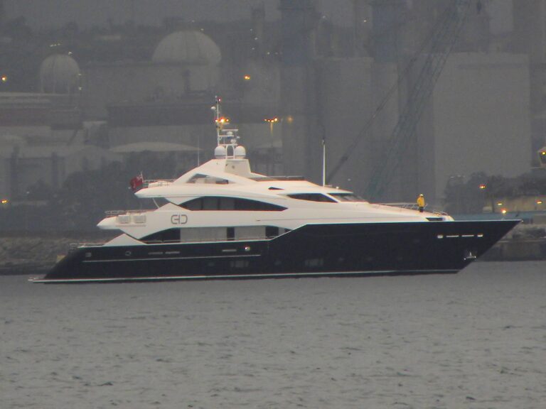 The 40m Yacht CHIQUI