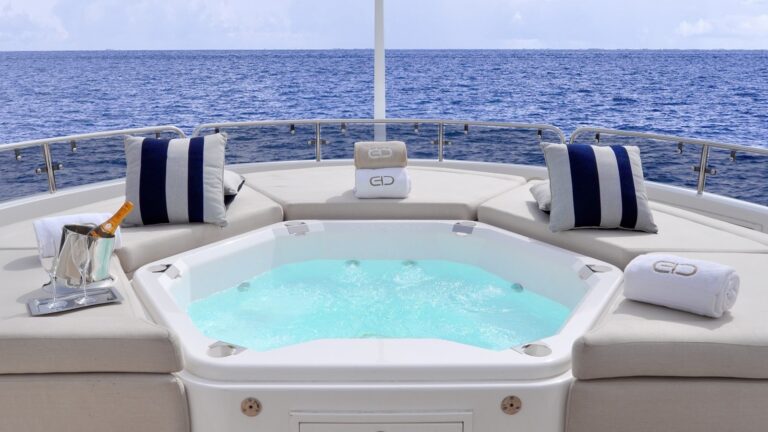 The 40m Yacht CHIQUI
