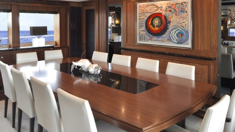 The 40m Yacht CHIQUI