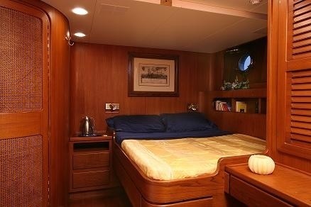 The 40m Yacht CLAN VI