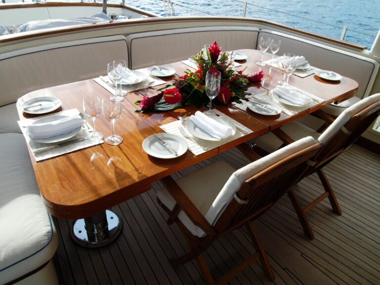 The 40m Yacht CLAN VI