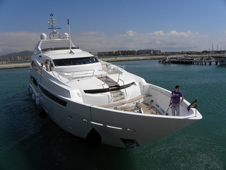 The 40m Yacht JELANA