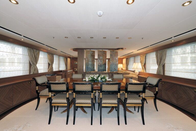 The 40m Yacht KITTY