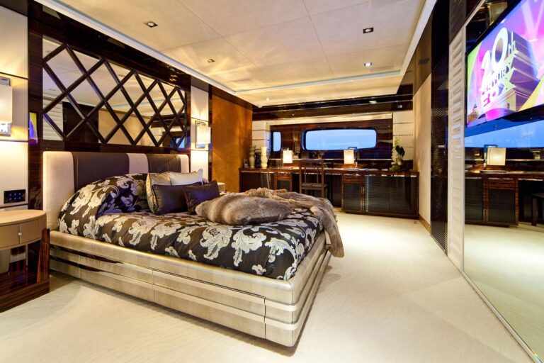 Main Master Cabin On Board Yacht MANIFIQ