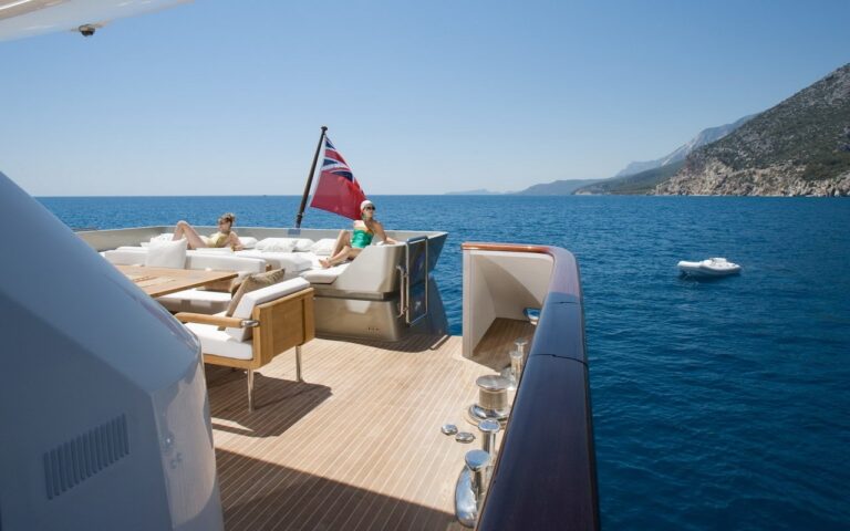 The 40m Yacht NAMASTE 8