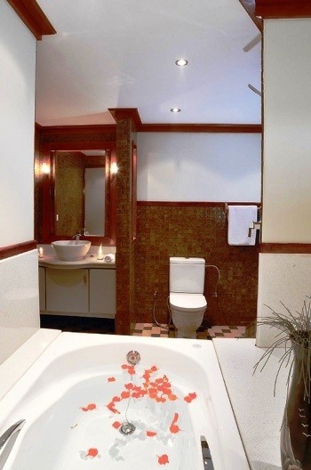 Bath On Yacht ORION
