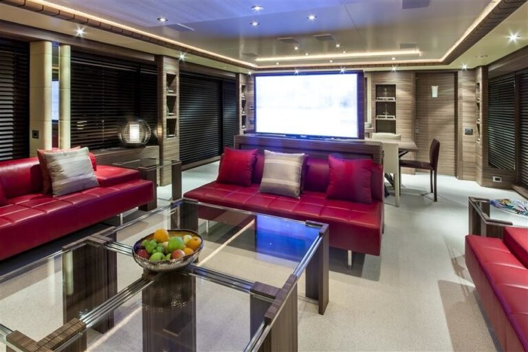 main saloon