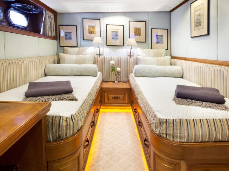 The 40m Yacht PARVATI