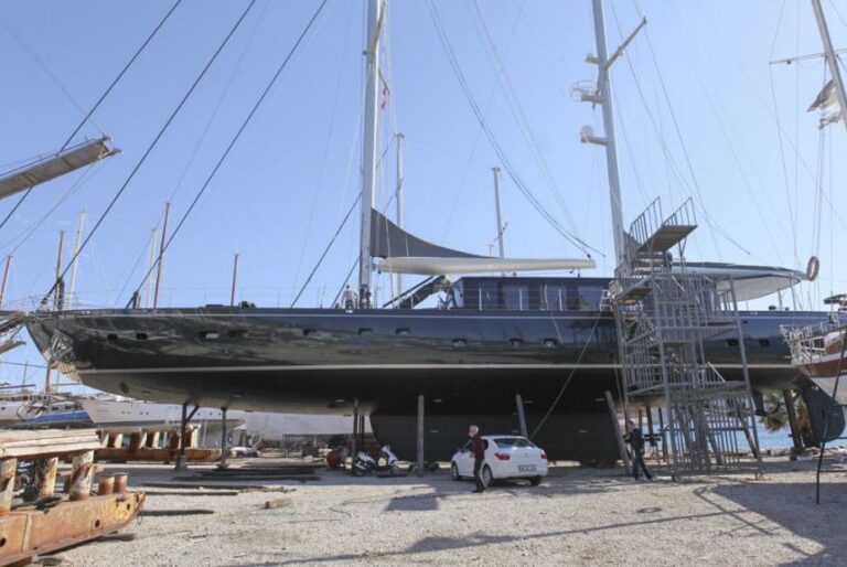 The 40m Yacht ROX STAR
