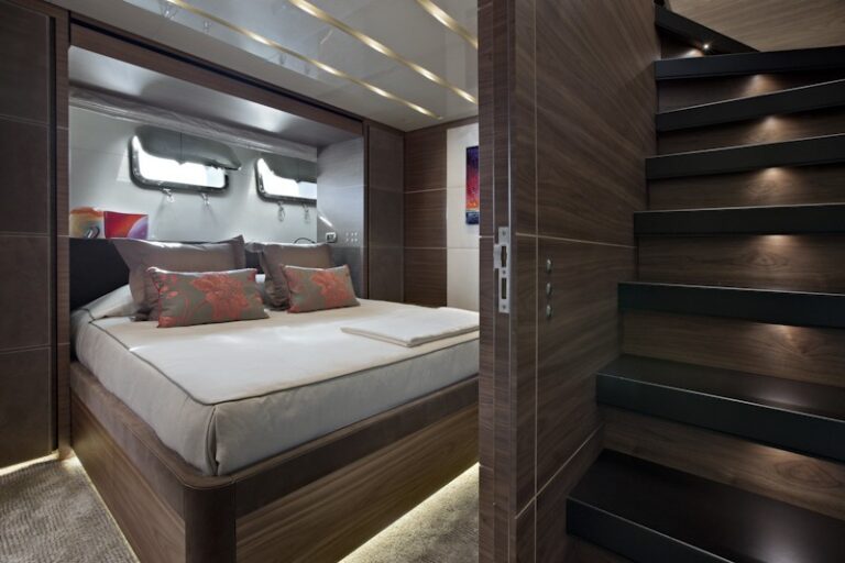 Double Sized Stateroom On Board Yacht SCORPION 2