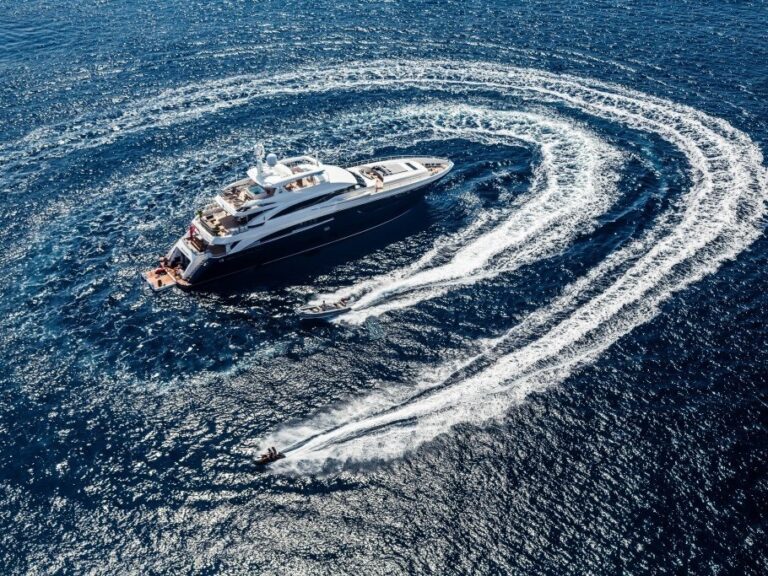 The 40m Yacht SOLARIS