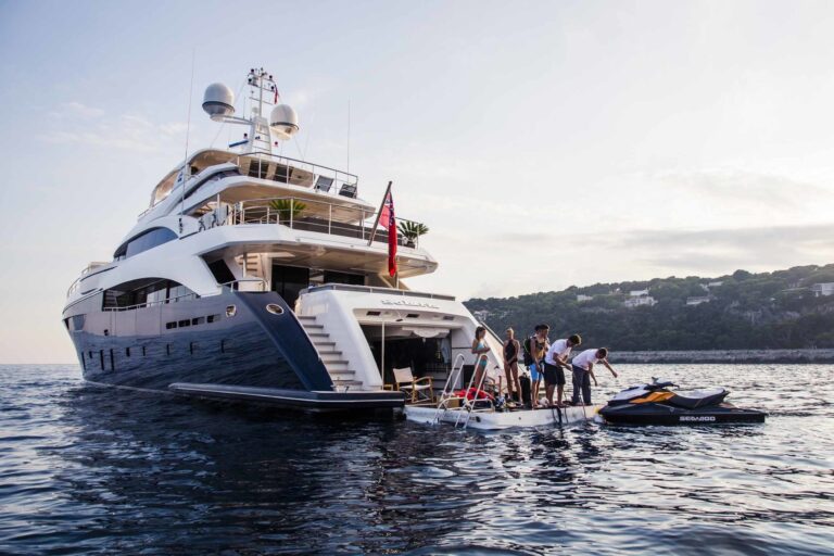 The 40m Yacht SOLARIS