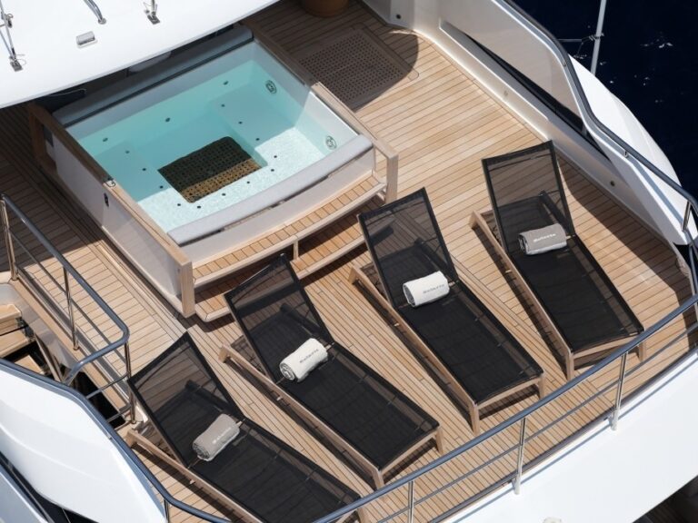 The 40m Yacht SOLARIS