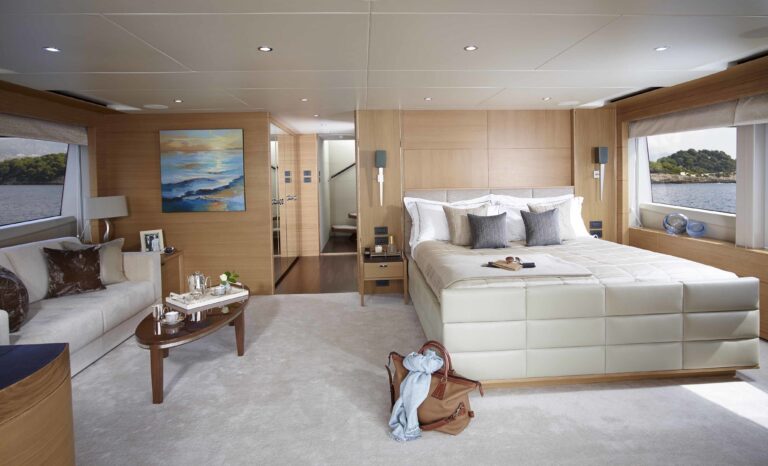 The 40m Yacht SOLARIS