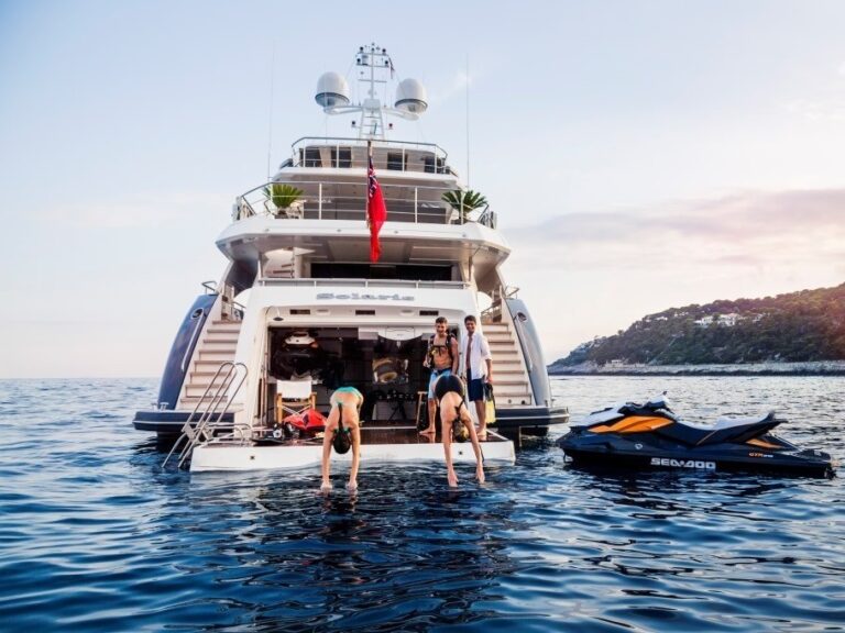 The 40m Yacht SOLARIS