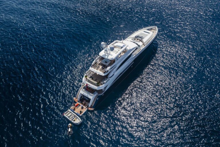 The 40m Yacht SOLARIS