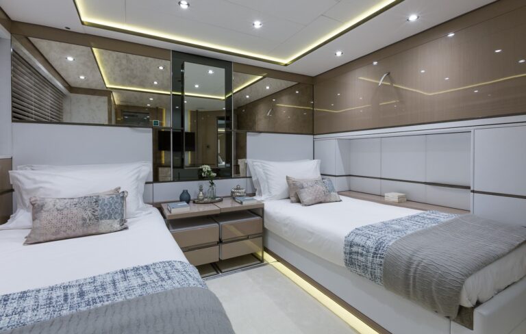 The 40m Yacht THUMPER