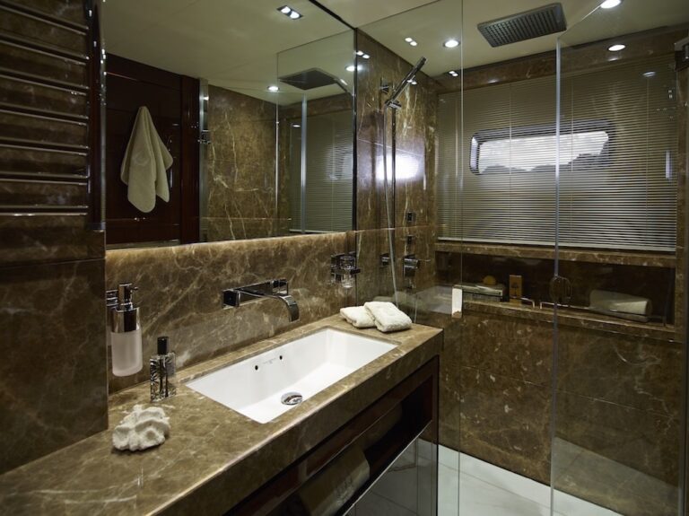 The 40m Yacht X5