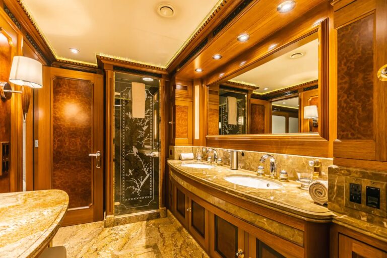Double Suite Ensuite