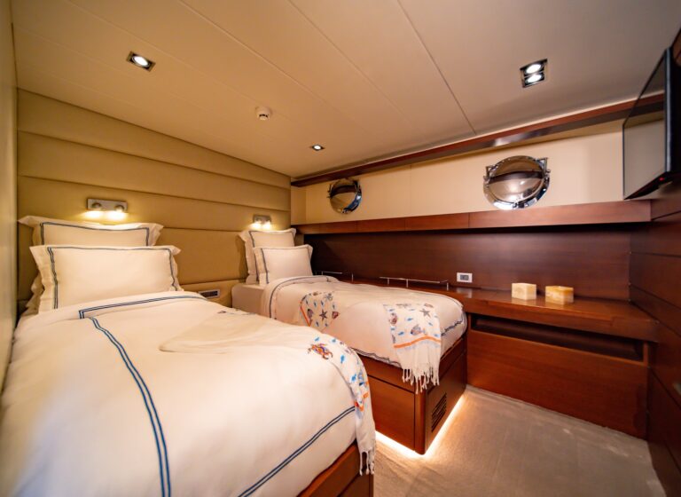 Twin Guest Suite