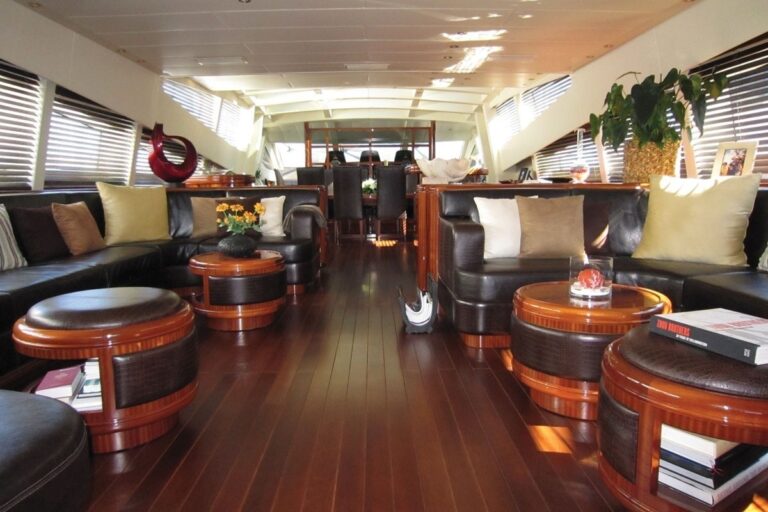 The 41m Yacht FAMILY DAY