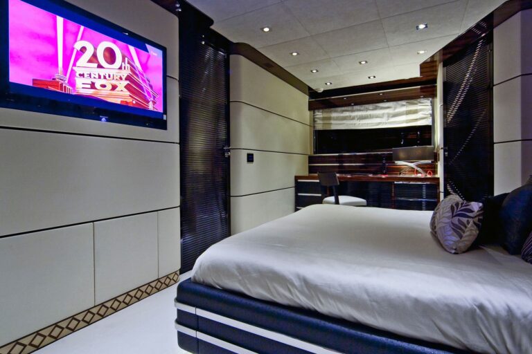 Guest's Cabin Aboard Yacht MANIFIQ