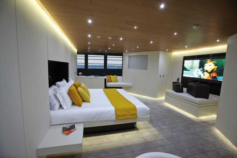Main Master Cabin On Yacht OCEAN SAPPHIRE