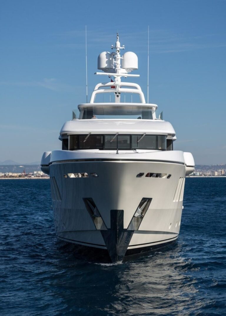 The 41m Yacht RUYA