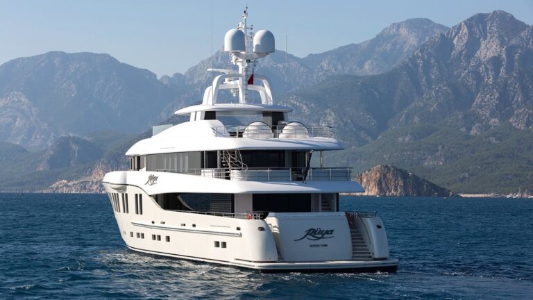 The 41m Yacht RUYA