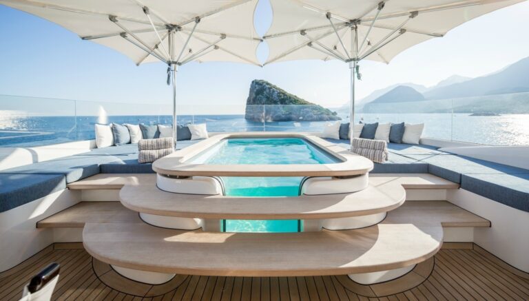 The 41m Yacht RUYA