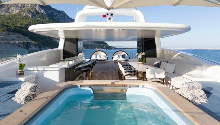 The 41m Yacht RUYA