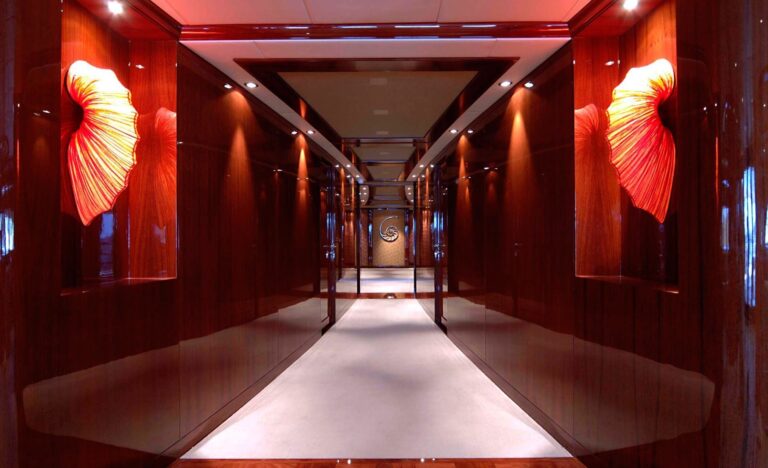 Hall On Board Yacht SEAFARIS