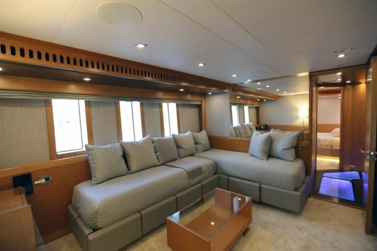 The 41m Yacht SERENITY
