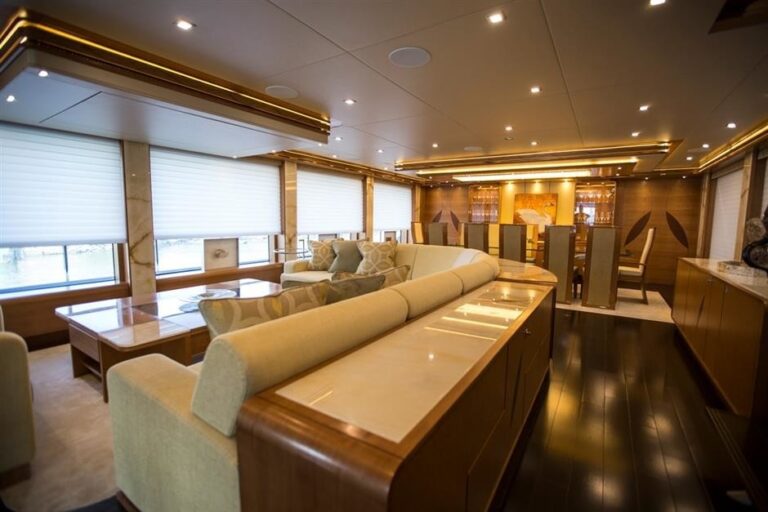 The 41m Yacht SERENITY