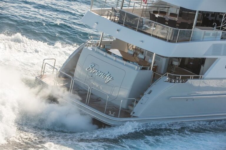 The 41m Yacht SERENITY