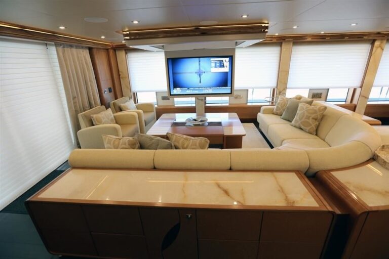 The 41m Yacht SERENITY