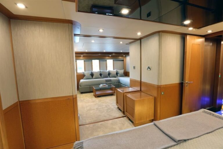 The 41m Yacht SERENITY