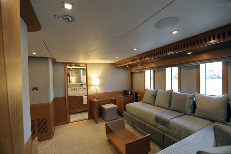 The 41m Yacht SERENITY