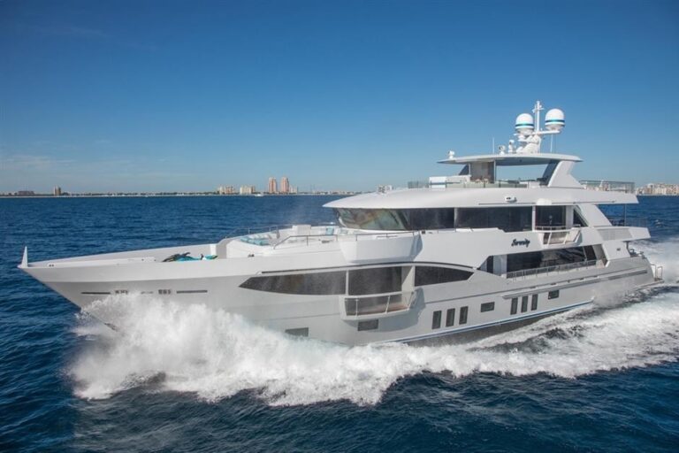 The 41m Yacht SERENITY