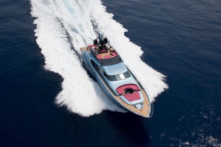 The 41m Yacht WAVERUNNER