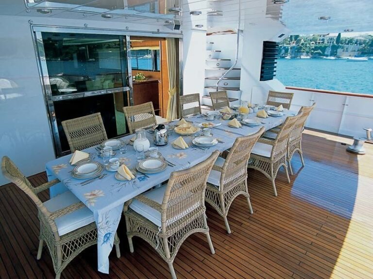The 42m Yacht ALIA 7