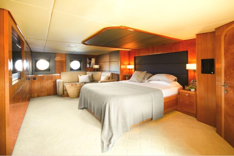 The 42m Yacht ANDA
