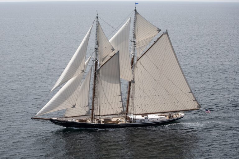 The 42m Yacht COLUMBIA