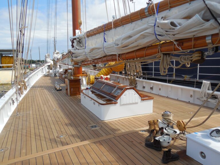 The 42m Yacht COLUMBIA