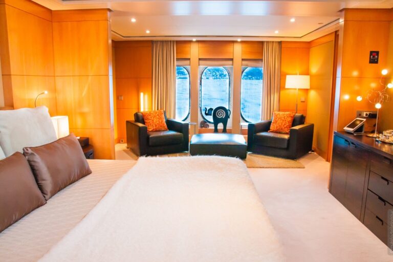 The 42m Yacht GLORIA TERESA