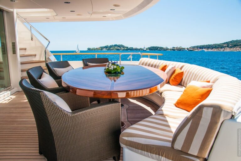 The 42m Yacht GLORIA TERESA