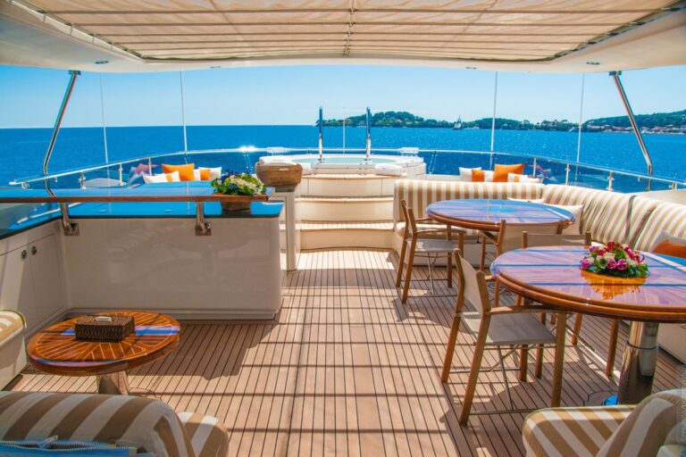 The 42m Yacht GLORIA TERESA